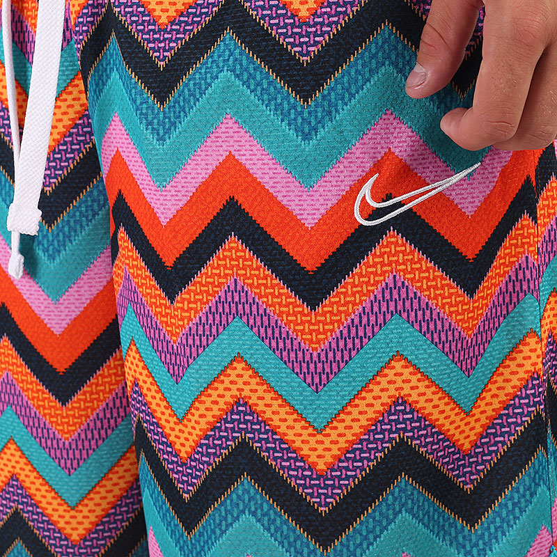 мужские разноцветные шорты  Nike Dri-FIT DNA BV9443-590 - цена, описание, фото 3